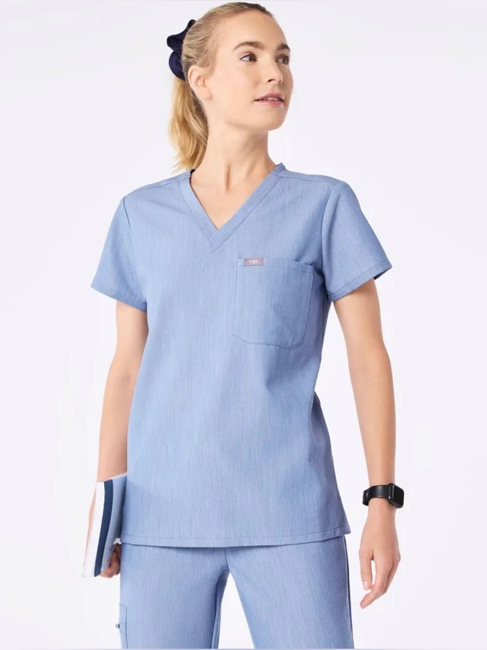 Figs Catarina Technical Collection One Pocket Scrub Top Women's size M